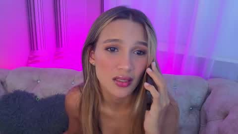 Snapshot of stephani_sweet chatting on May 25, 9:32 pm Stefff online show from May 25, 9:32 pm