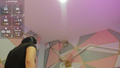         online show from February 5, 2:40 am