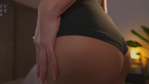 Snapshot of stephania_let chatting on April 29, 5:30 pm stephania_let online show from April 29, 5:30 pm