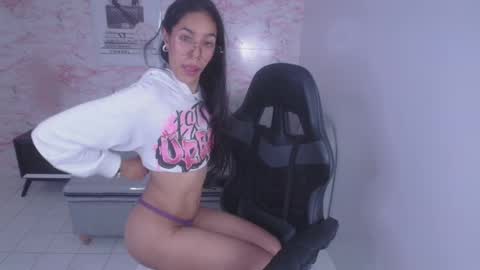 Stephania online show from December 10, 6:54 am