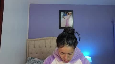 Stephania online show from May 13, 2:47 pm