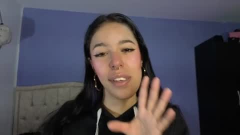 Stephania online show from June 22, 2:03 pm