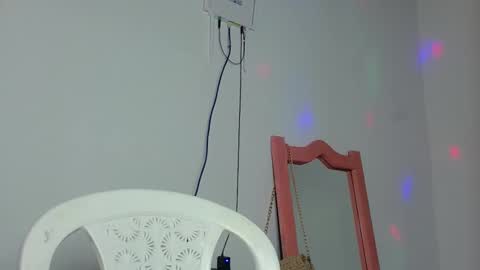 stephanie bennett online show from October 19, 3:29 am