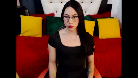 stephanieparadis online show from May 12, 5:10 pm