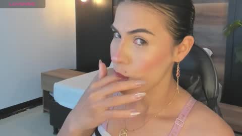 S T E P H A N Y A online show from February 20, 7:36 pm