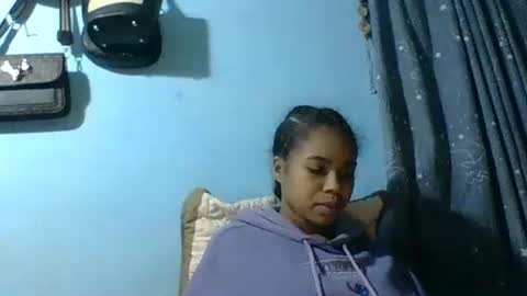 stephaolysca online show from May 18, 5:52 pm