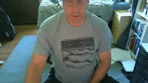 stephenhal9 online show from May 18, 2:01 pm