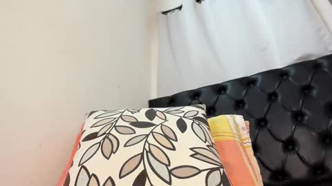 estefania online show from December 7, 5:59 am