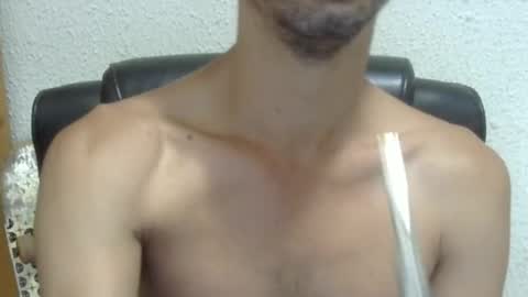 Snapshot of sterling_archer_24 chatting on January 31, 10:42 am sterling_archer_24 online show from January 31, 10:42 am