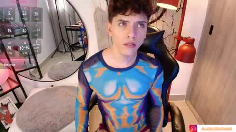 Snapshot of stev_austin_ chatting on April 24, 9:39 pm Stev austin online show from April 24, 9:39 pm