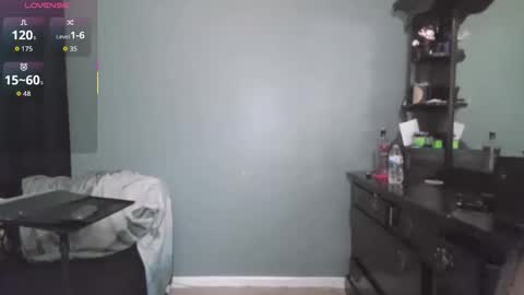 Im Yours online show from November 12, 12:11 am