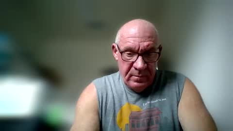 Snapshot of stevejons47 chatting on October 6, 4:15 pm stevejons47 online show from October 6, 4:15 pm