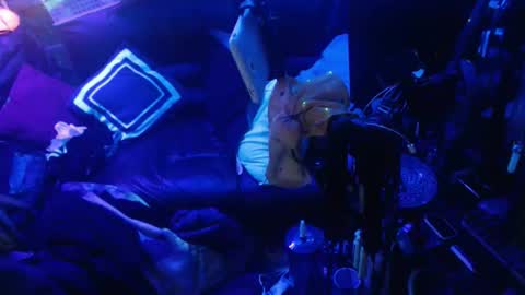 Snapshot of stevemiller0973 chatting on March 21, 8:19 am TheCapt. online show from March 21, 8:19 am