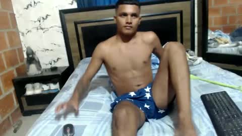 Snapshot of steven_big_dick23 chatting on February 15, 10:42 pm Steven online show from February 15, 10:42 pm