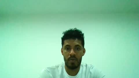 Snapshot of steven_smith05 chatting on April 15, 1:56 am Esteban online show from April 15, 1:56 am