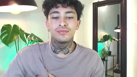 Snapshot of stevennavarro chatting on March 21, 2:27 am Daniel Steven Navarro online show from March 21, 2:27 am