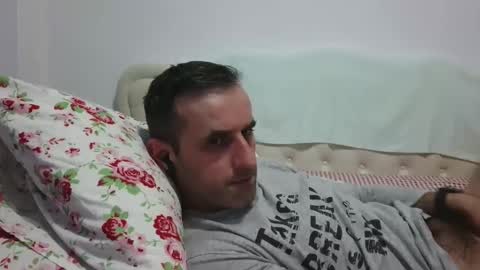 Snapshot of stevenpit chatting on February 17, 8:15 pm stevenpit online show from February 17, 8:15 pm