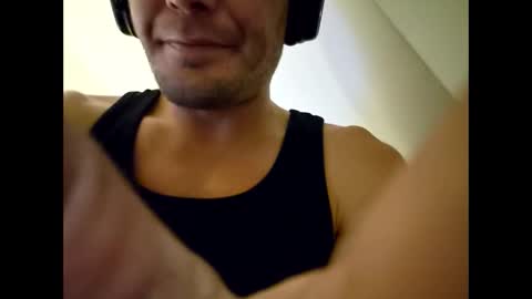 steveo9030 online show from May 18, 2:07 am