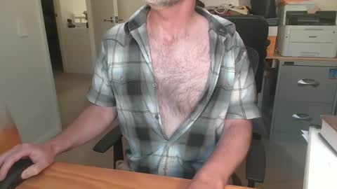 Snapshot of stevethetigerr chatting on February 11, 3:55 am SteveTheTigerr online show from February 11, 3:55 am