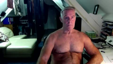 stevetwo online show from December 4, 10:29 pm