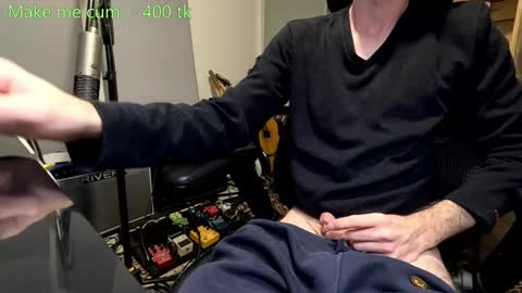 Snapshot of stevie_grey chatting on January 29, 8:14 pm stevie_grey online show from January 29, 8:14 pm
