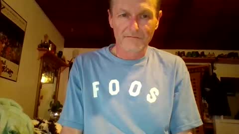 Snapshot of steviehard7 chatting on March 1, 2:04 am steviehard7 online show from March 1, 2:04 am