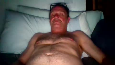 Snapshot of steviehard7 chatting on September 16, 7:09 am steviehard7 online show from September 16, 7:09 am