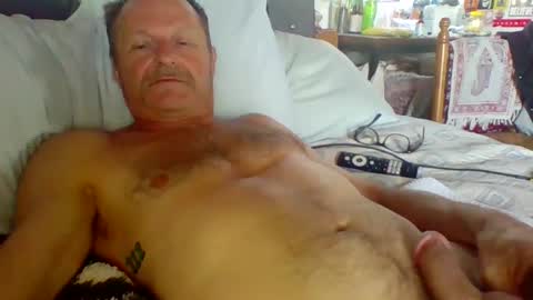 Snapshot of steviehard7 chatting on October 8, 5:32 pm steviehard7 online show from October 8, 5:32 pm