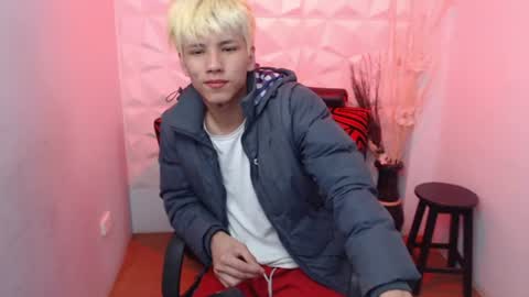 Stich online show from June 26, 5:34 am