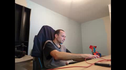 Snapshot of stickolive1 chatting on October 1, 10:38 pm stickolive1 online show from October 1, 10:38 pm