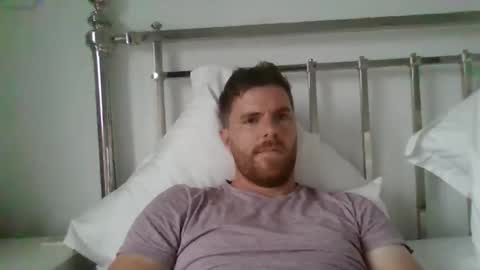 Snapshot of sticky_keyboard1234 chatting on February 4, 6:46 am Josh online show from February 4, 6:46 am