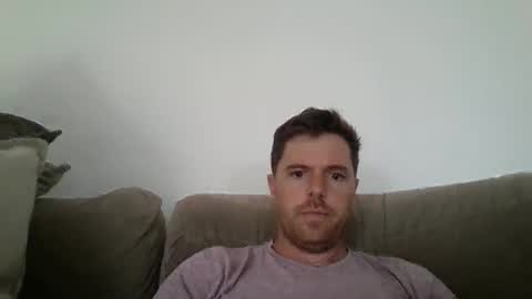 Snapshot of sticky_keyboard1234 chatting on February 20, 1:46 am Josh online show from February 20, 1:46 am