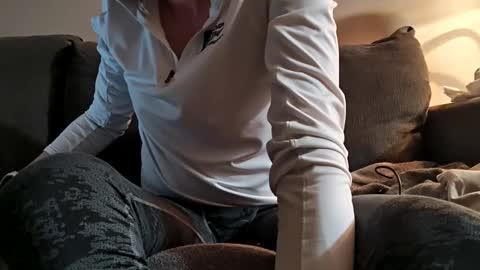 Snapshot of stickymouse45 chatting on February 10, 10:19 am stickymouse45 online show from February 10, 10:19 am