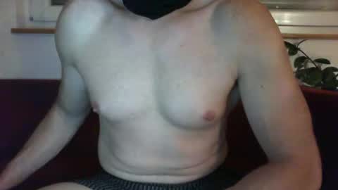 Snapshot of still_marcus chatting on October 6, 9:56 pm still_marcus online show from October 6, 9:56 pm