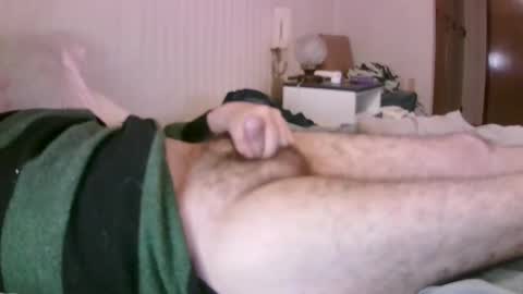 Snapshot of stillloving007 chatting on April 8, 1:00 pm stillloving007 online show from April 8, 1:00 pm