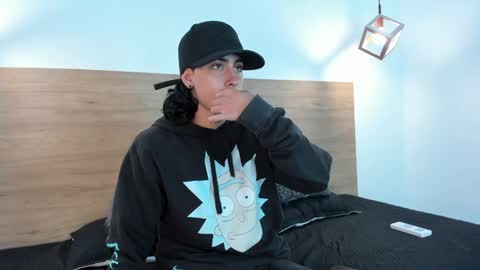 stivenbenet1 online show from December 14, 1:05 pm