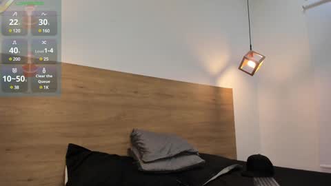 stivenbenet1 online show from January 8, 12:47 pm