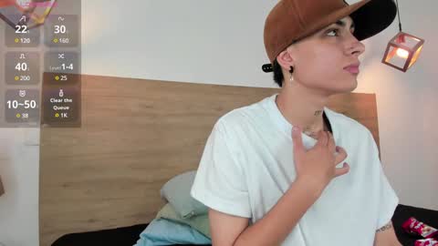 stivenbenet1 online show from January 22, 4:12 pm