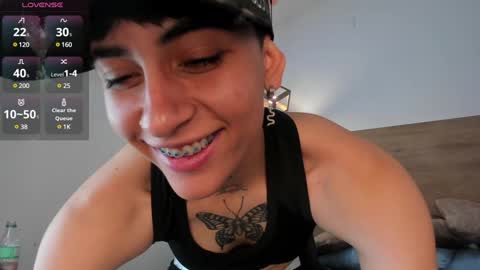 stivenbenet1 online show from February 5, 12:17 pm