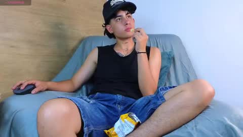 stivenbenet1 online show from September 15, 9:15 pm