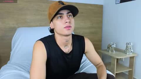 stivenbenet1 online show from October 26, 4:57 pm