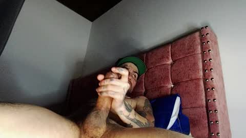 Snapshot of stivenunivers996 chatting on December 14, 12:16 am stiven online show from December 14, 12:16 am