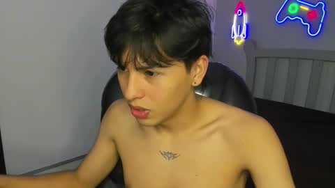 Stiwen online show from October 1, 3:18 pm