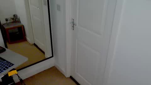 Snapshot of stockings_stockings chatting on March 16, 5:50 pm stockings_stockings online show from March 16, 5:50 pm