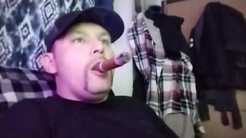 stogiestudcountryboy online show from April 3, 6:22 am