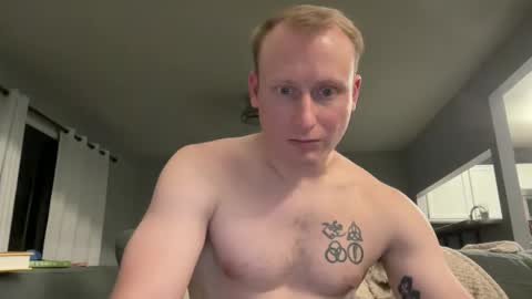 Snapshot of stoicrockfit chatting on September 15, 4:34 am stoicrockfit online show from September 15, 4:34 am