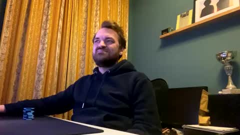 Snapshot of stonednboner chatting on February 1, 5:47 pm Stonerboner online show from February 1, 5:47 pm