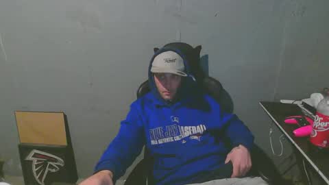 Snapshot of stonedpanda77 chatting on December 15, 5:34 am stonedpanda77 online show from December 15, 5:34 am