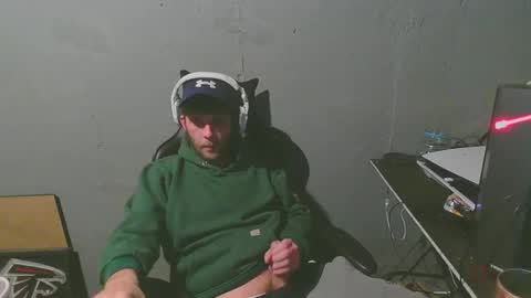 Snapshot of stonedpanda77 chatting on January 10, 5:37 am stonedpanda77 online show from January 10, 5:37 am