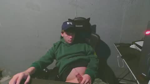 Snapshot of stonedpanda77 chatting on January 24, 4:48 am stonedpanda77 online show from January 24, 4:48 am